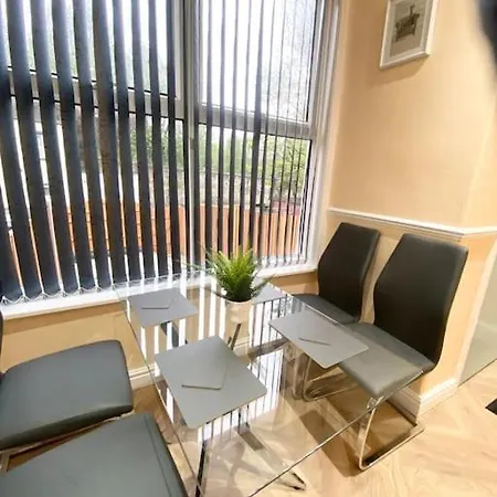 Apartment St Close Centre *