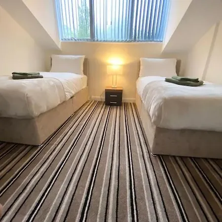 St Close Centre Leeds (West Yorkshire)